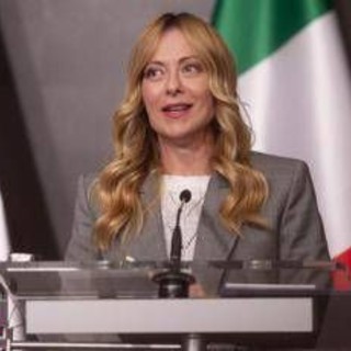 Caro energia, Meloni da Praga: "Spero che anche altri attori diano una mano"