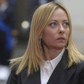 Meloni: "Auspico che anche Santanchè si dimetta". Delmastro e Bartolozzi lasciano