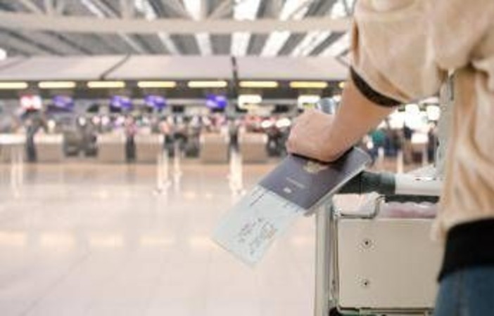 Viaggiare all'estero, regole e consigli per vacanze in sicurezza