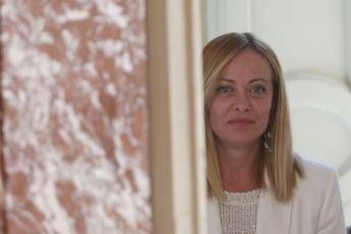 Almasri, Meloni: &quot;Surreale io archiviata, miei ministri non governano a mia insaputa&quot;