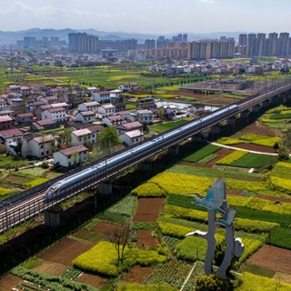 Cina, investimenti nel settore ferroviario in aumento del 3,2% nei primi 4 mesi