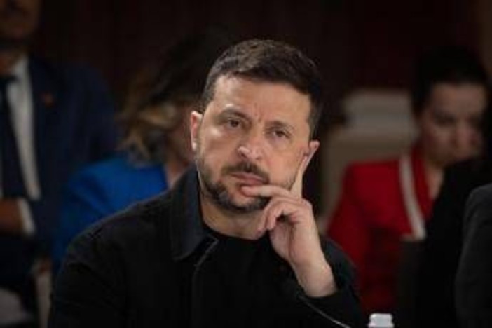 Ucraina, Zelensky vola in Turchia per rilanciare i negoziati: oggi il vertice senza Mosca Ucraina, Zelensky vola in Turchia per rilanciare i negoziati: oggi il vertice senza Mosca