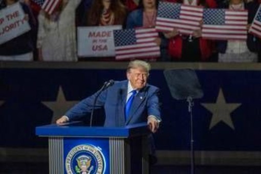 Cinquemila dollari a ogni americano? I 'Trump dividend' costerebbero oltre un trilione Cinquemila dollari a ogni americano? I 'Trump dividend' costerebbero oltre un trilione