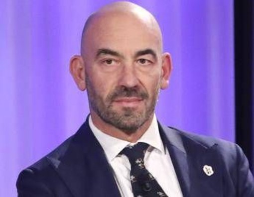 Usa fuori da Oms, Bassetti boccia Trump: "Non ne azzecca una" Usa fuori da Oms, Bassetti boccia Trump: "Non ne azzecca una"