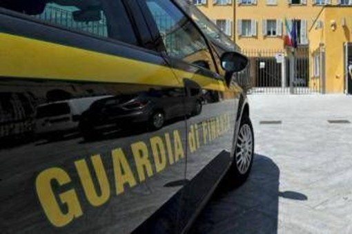 Scoperto evasore totale a Genova: sequestrati beni per 800mila euro a professionista sanitario