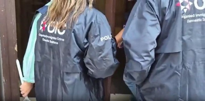 Blitz in 4 Paesi europei contro l’immigrazione irregolare, arresti e perquisizioni Blitz in 4 Paesi europei contro l’immigrazione irregolare, arresti e perquisizioni