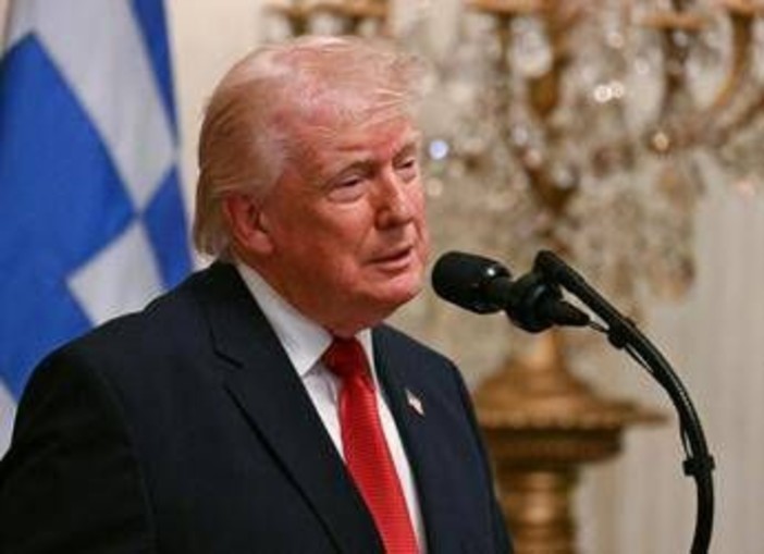 Iran-Usa, Trump concede altri 10 giorni: "Fino al 6 aprile non attacco centrali" Iran-Usa, Trump concede altri 10 giorni: "Fino al 6 aprile non attacco centrali"