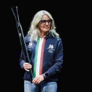 Milano Cortina 2026, Belmondo e Zoeggeler all'accensione della fiamma olimpica a Olimpia