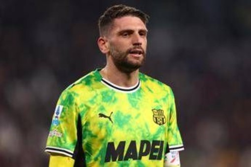 Rissa in Genoa-Sassuolo, Berardi ed Ellertsson espulsi: cos'è successo Rissa in Genoa-Sassuolo, Berardi ed Ellertsson espulsi: cos'è successo