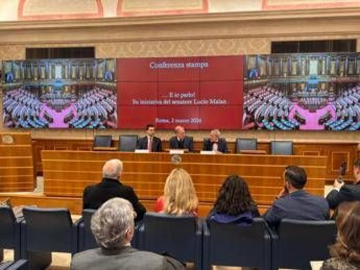 Pro Vita lancia campagna 'E io Parlo!': "Cdx modifichi 'norma bavaglio' su affissioni" Pro Vita lancia campagna 'E io Parlo!': "Cdx modifichi 'norma bavaglio' su affissioni"