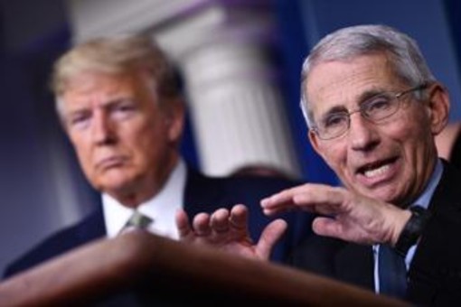 Trump: "Favorevole a eventuale incriminazione di Fauci"