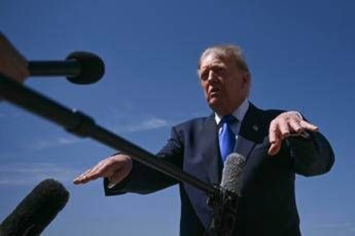 Ucraina-Russia, Trump propone accordi commerciali a Putin: business per chiudere la guerra Ucraina-Russia, Trump propone accordi commerciali a Putin: business per chiudere la guerra