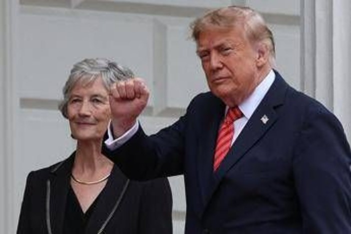 Irlanda, Trump: "Unificazione sarebbe fantastica, prima o poi accadrà"