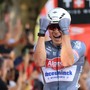 Terza volata vincente di Philipsen alla Vuelta 2025