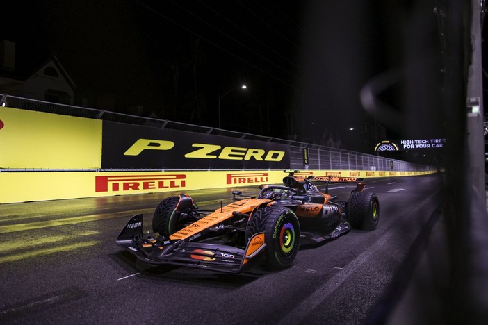 Pole di Norris davanti a Verstappen a Las Vegas, male le Ferrari