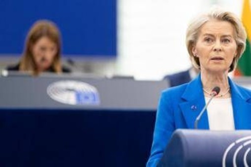 L'avvertimento di von der Leyen: &quot;Contro Ue guerra ibrida, rispondere a minaccia russa&quot;