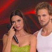 Ballando con le stelle, Safroncik e l''incidente in scena': "Non volevo restare nuda" Ballando con le stelle, Safroncik e l''incidente in scena': "Non volevo restare nuda"