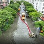 Il tifone Bavi continua a colpire la Cina, Pechino innalza allerta inondazioni