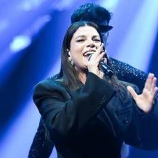 Emma torna numero uno in classifica con "L'amore non mi basta". Merito del calcio (e dei social)
