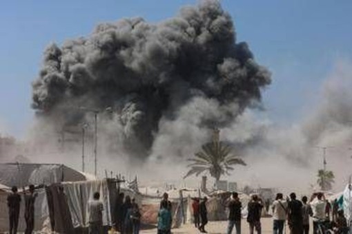 Gaza, Israele demolisce oltre 1800 edifici e avverte: &quot;Lasciate la città&quot;