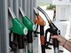 Caro carburanti, Eni fissa un tetto al prezzo di benzina e gasolio. Il governo: "Atto lodevole" Caro carburanti, Eni fissa un tetto al prezzo di benzina e gasolio. Il governo: "Atto lodevole"