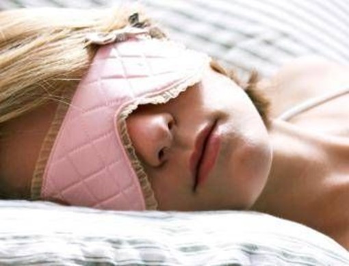 Pisolini pomeridiani lunghi? Ecco perché possono aumentare il rischio di ictus