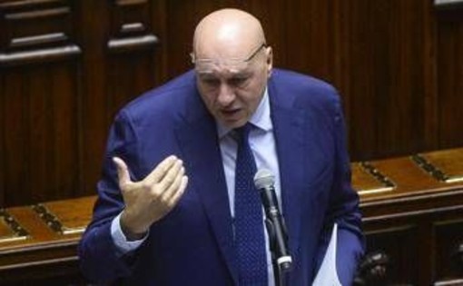Servizio militare in Italia, Crosetto: &quot;La mia idea è portare ddl in Parlamento&quot;