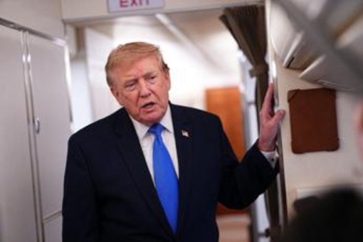 Iran, l'annuncio di Trump: "Al via nuovi negoziati" Iran, l'annuncio di Trump: "Al via nuovi negoziati"
