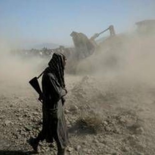 Afghanistan-Pakistan, due forti esplosioni a Jalalabad