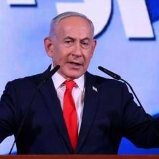 Elezioni in Israele, Netanyahu in testa ma senza maggioranza. Lapid: "Abbiamo vinto noi, serve pazienza per il governo" Elezioni in Israele, Netanyahu in testa ma senza maggioranza. Lapid: "Abbiamo vinto noi, serve pazienza per il governo"