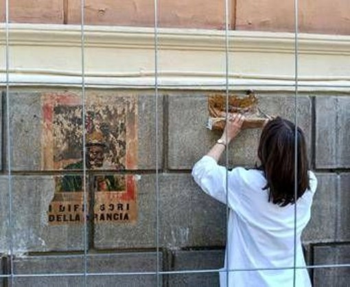 Roma: Municipio I interviene per salvaguardia manifesti degli anni '40 trovati a via Cola di Rienzo Roma: Municipio I interviene per salvaguardia manifesti degli anni '40 trovati a via Cola di Rienzo
