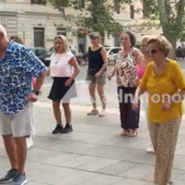 "Portateci a Ballando": l’appello di Pasquale ed Elisa, i ballerini virali di Roma "Portateci a Ballando": l’appello di Pasquale ed Elisa, i ballerini virali di Roma