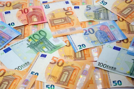 Bankitalia “Pil +0,6% nel 2026, ma sulle stime incide l’incertezza geopolitica” Bankitalia “Pil +0,6% nel 2026, ma sulle stime incide l’incertezza geopolitica”