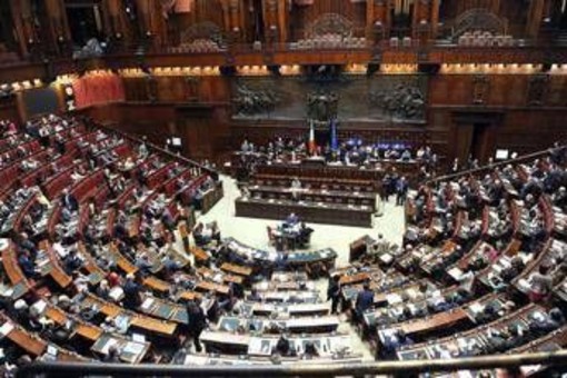 Elezioni suppletive Camera, seggi aperti fino alle 23 nel collegio Reggio-Locri Elezioni suppletive Camera, seggi aperti fino alle 23 nel collegio Reggio-Locri