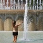 Caldo, oggi allerta arancione in 7 città per le alte temperature