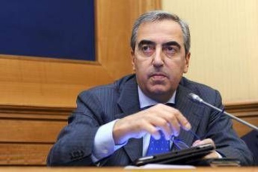 Gasparri si dimette da capogruppo di Forza Italia: "Decisione autonoma, vado avanti con coerenza"