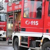 Pontedera, donna muore in incendio in un appartamento: evacuati altri condomini