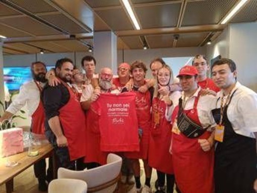 A Monza arriva la... 'pizza Antonelli': regalo speciale per il pilota al Gran Premio d'Italia A Monza arriva la... 'pizza Antonelli': regalo speciale per il pilota al Gran Premio d'Italia