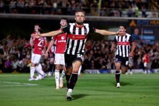 Papera di Onana e 26 rigori: squadra di quarta serie elimina il Manchester United