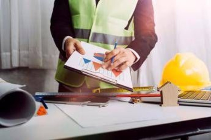 Istat: Pil invariato su trimestre precedente, dato tendenziale +0,8%