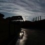 Roma, nella notte incidente al Colosseo: muore operaio di 22 anni Roma, nella notte incidente al Colosseo: muore operaio di 22 anni