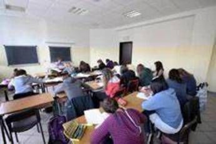 Scuola, Anief su rinnovo ccnl 2025-27: parità trattamento precari buoni pasto e compensi per formazione Scuola, Anief su rinnovo ccnl 2025-27: parità trattamento precari buoni pasto e compensi per formazione
