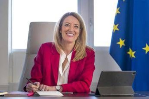 Metsola: &quot;Urgente costruire un'Europa più resistente per contrastare shock&quot;