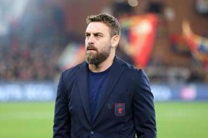 Roma, il ritorno di De Rossi: cori e abbracci all'Olimpico