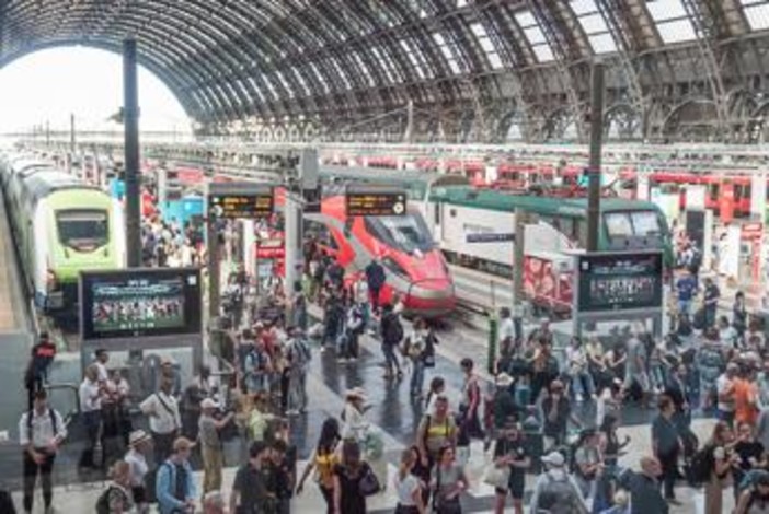 Treni a rischio, sciopero del personale FS dalle 21 di oggi Treni a rischio, sciopero del personale FS dalle 21 di oggi