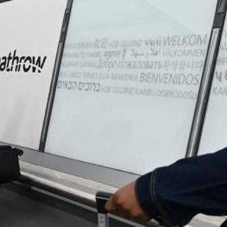 Cyberattacco aeroporti europei, arrestato un uomo poi rilasciato su cauzione