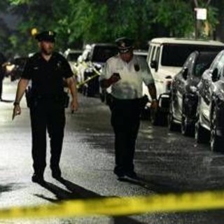 Strage in Usa, uomo armato uccide 8 persone e poi si toglie la vita: tra le vittime 2 bambini