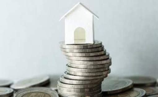 Bce pronta ad alzare i tassi, le conseguenze sui mutui: di quanto può aumentare la rata Bce pronta ad alzare i tassi, le conseguenze sui mutui: di quanto può aumentare la rata
