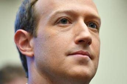 Zuckerberg licenzia 1.500 dipendenti della divisione Meta Zuckerberg licenzia 1.500 dipendenti della divisione Meta