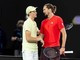 Zverev 'segue' Federer e attacca: &quot;I tornei favoriscono Sinner e Alcaraz con le superfici&quot;. La risposta di Jannik